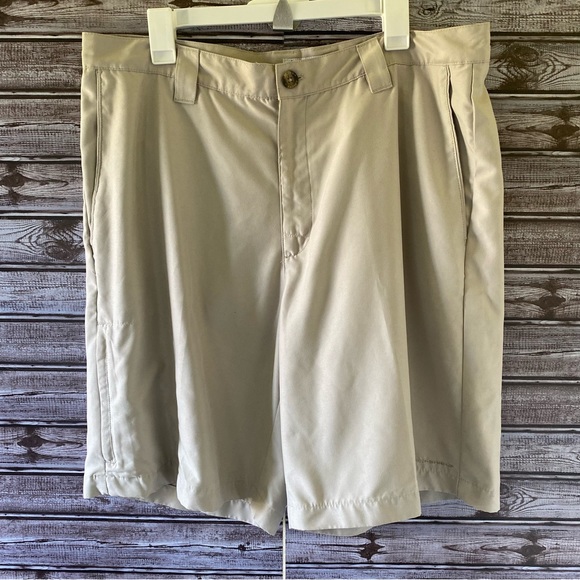 Columbia Other - Men's Columbia‎ Omni-Shield Shorts Size 38